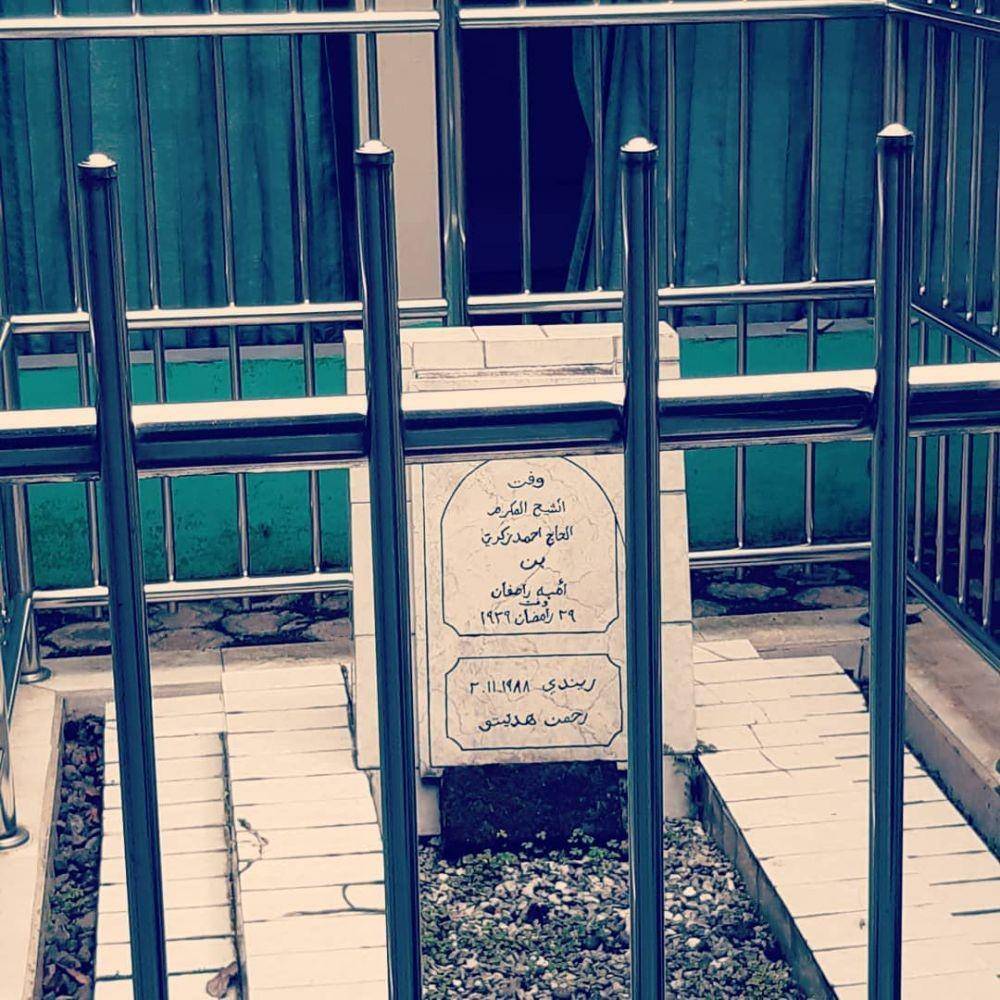 Makam Mama Eyang Rende. instagram.com/yntspdy08