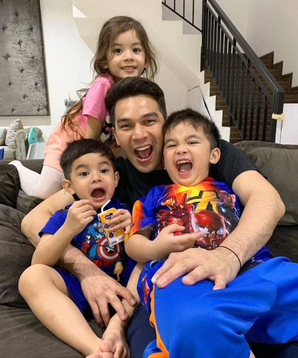 Jonathan Frizzy (instagram.com/ijonkfrizzy)