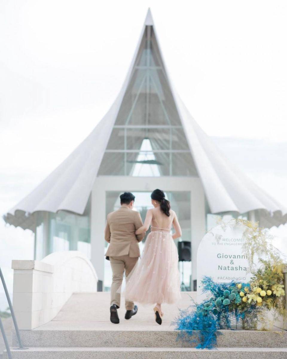 instagram.com/behind.thevows