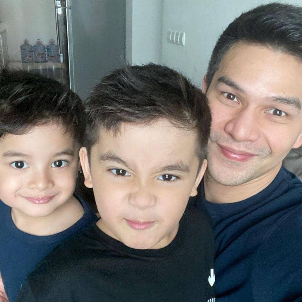 Jonathan Frizzy (instagram.com/ijonkfrizzy)