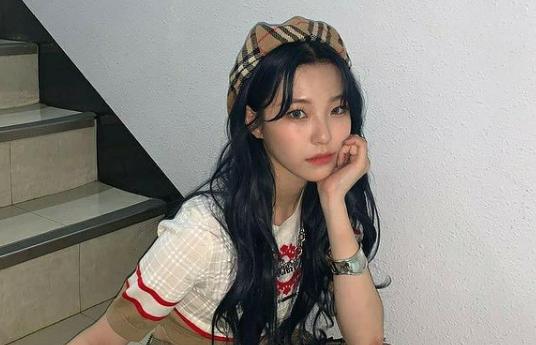 9 Fakta Jiheon Si Maknae Fromis_9 yang Kini Genap Berusia 18 Tahun