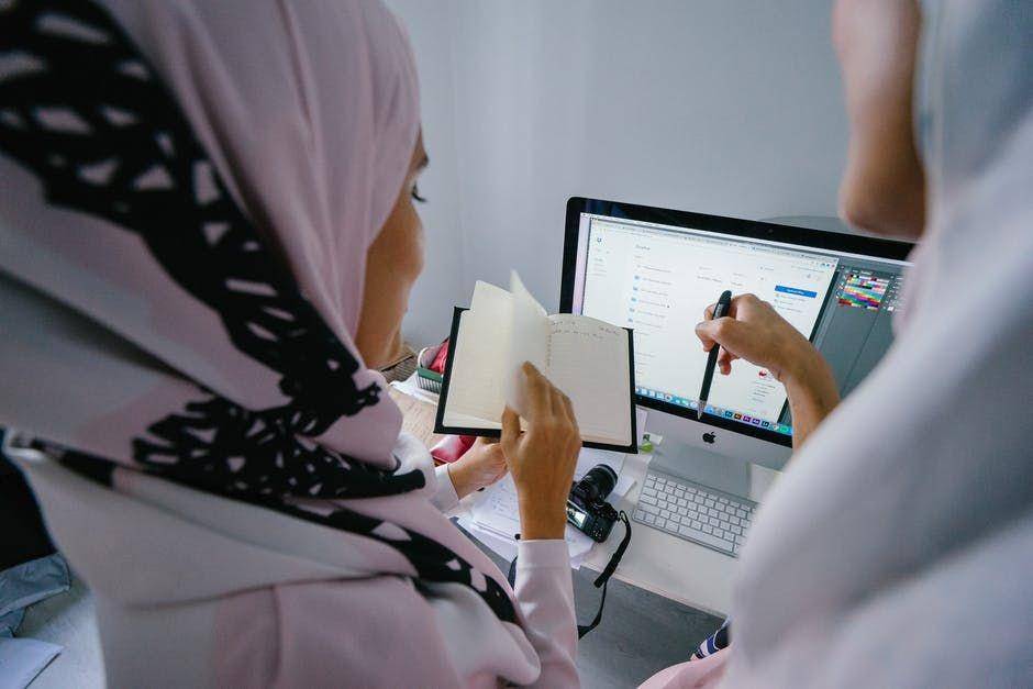 pexels.com/Ahmed Aqtai
