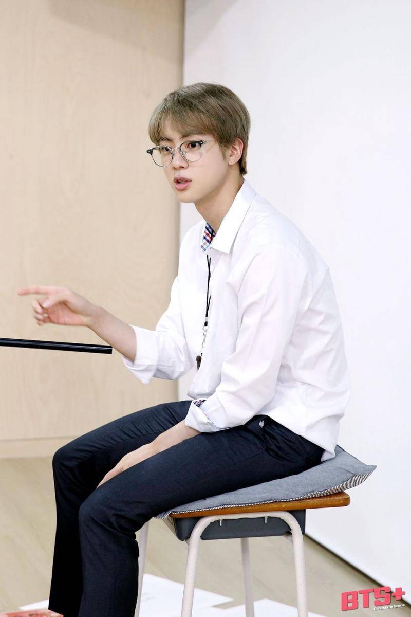twitter.com/ARMYTEAMIDN