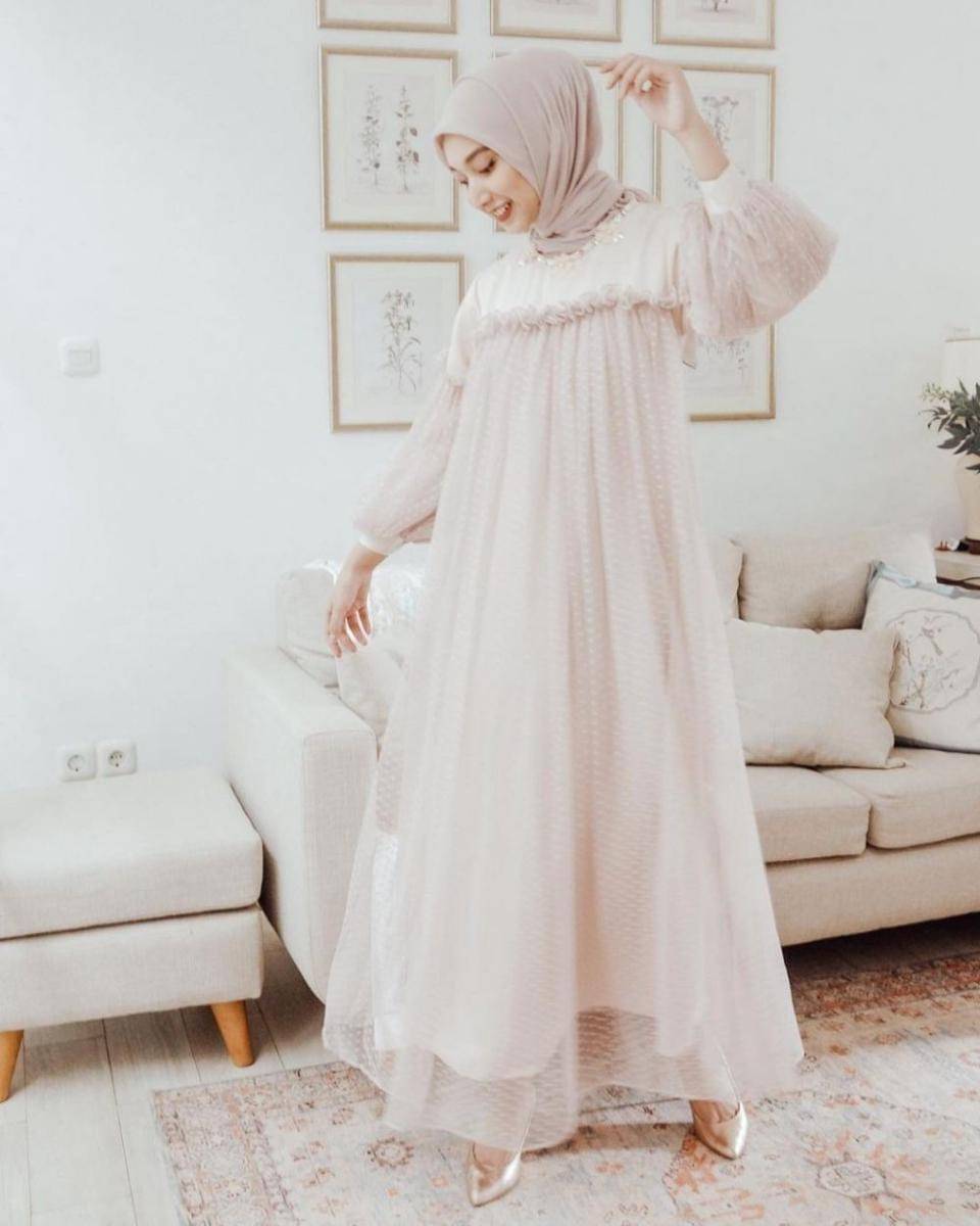 instagram.com/indirahapsari