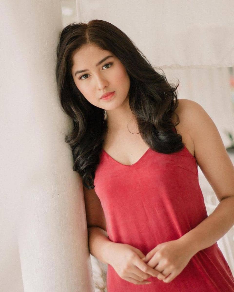 instagram.com/ochi24