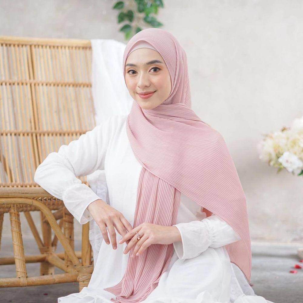instagram.com/maxmarastore