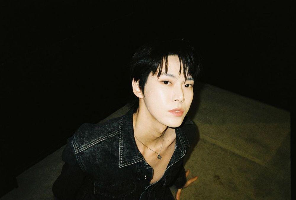 10 Pesona Doyoung NCT, Siap Debut di Drama Musikal Marie Antoinette