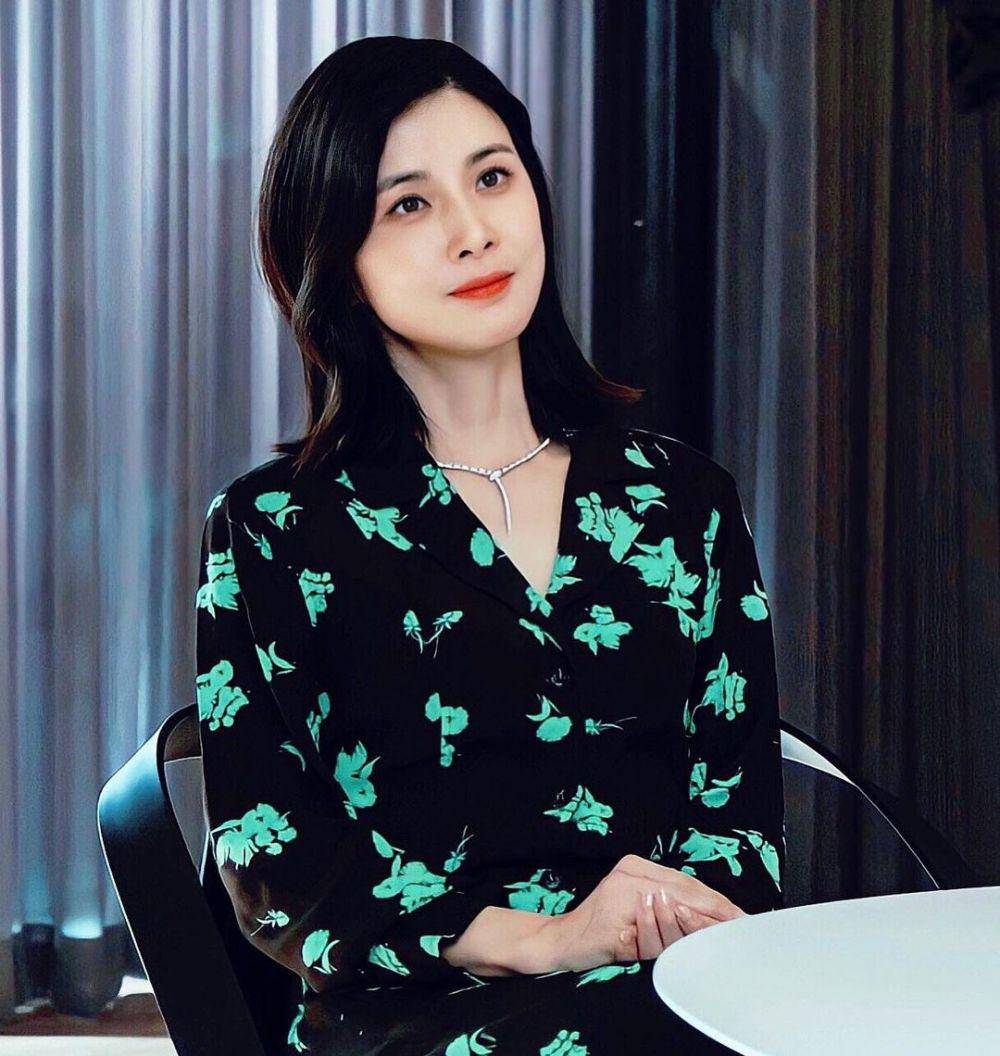 instagram.com/leeboyoung0112