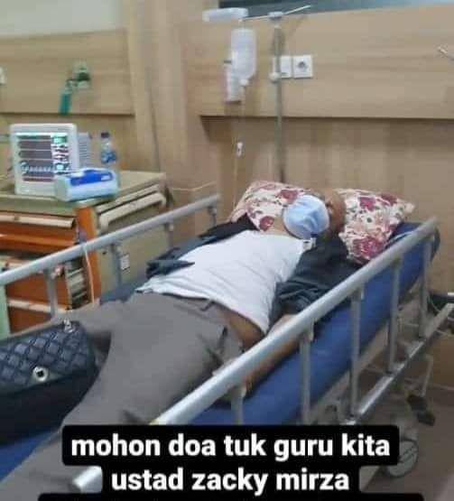 Foto : Istimewa, IDN Times /Beredar di Whatsapp Foto Ustaz Zacky Mirza terbaring lemas di Rumah Sakit sesaat setelah mengisi acara tausiah di Siak