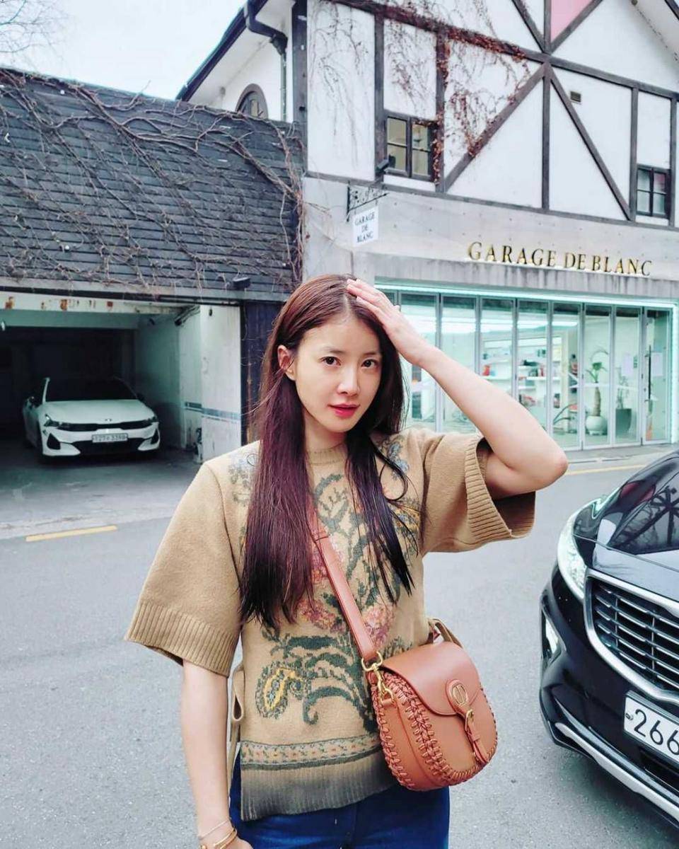 Instagram.com/leesiyoung38