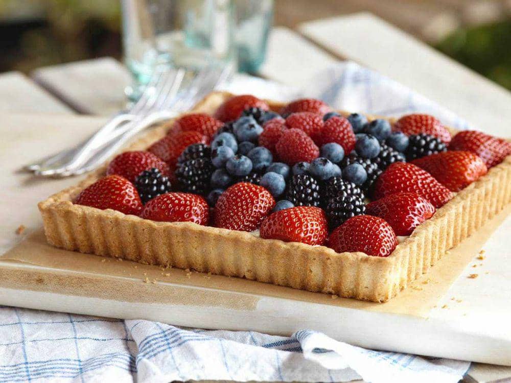 Resep Berry Tart, Menu Kue Manis Berbahan Buah Segar!