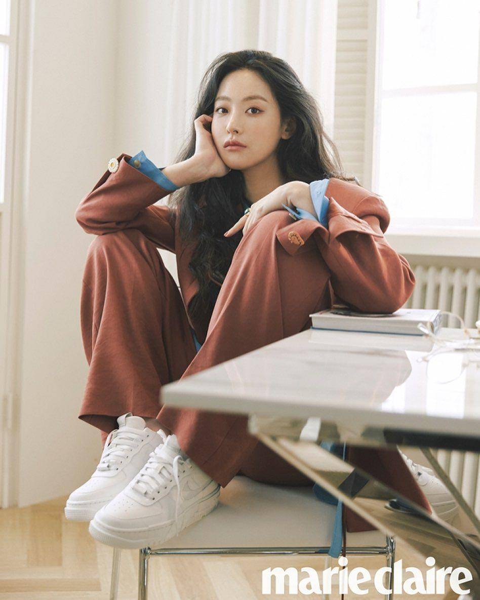 Instagram.com/ohvely22/