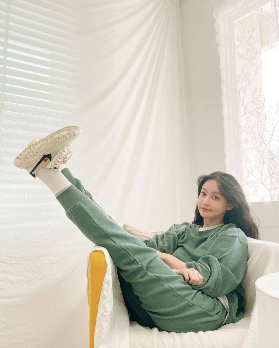 Instagram.com/ohvely22/