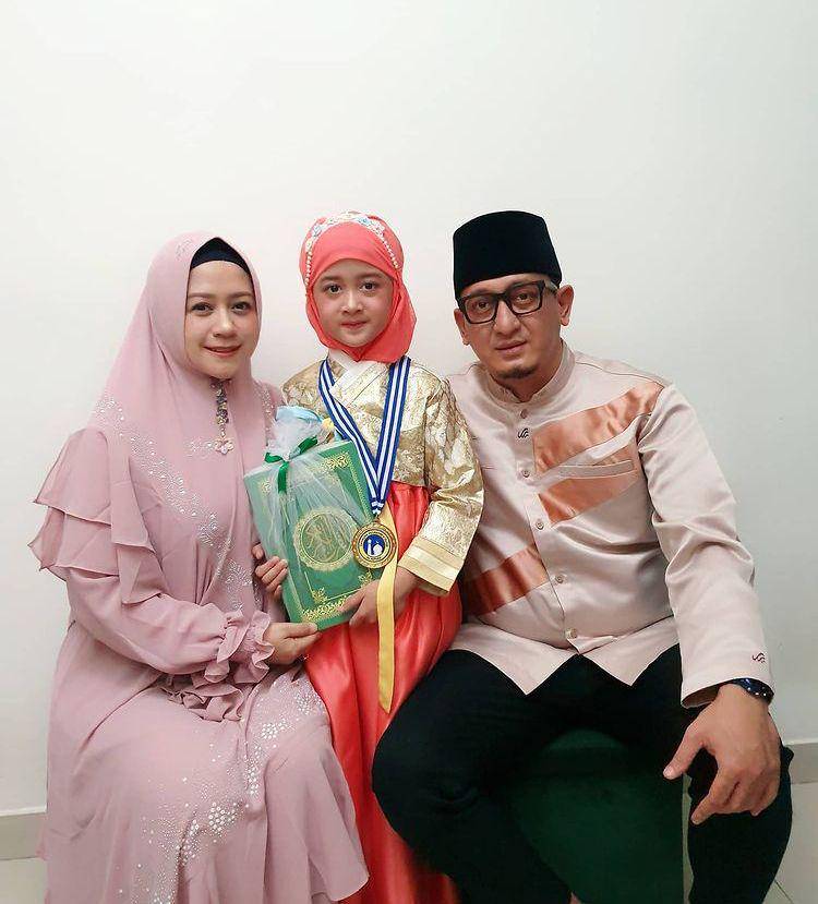 Instagram.com/chintatanjung/