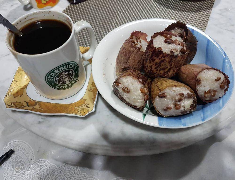 kue kantong semar (instagram.com/djamilahbindjamin)
