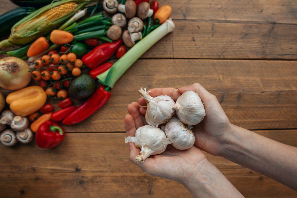 Doyan Bawang Putih? Ini 6 Manfaat Kesehatan yang Bisa Kamu Dapat