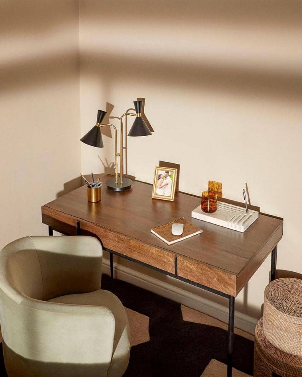 instagram.com/madedotcom