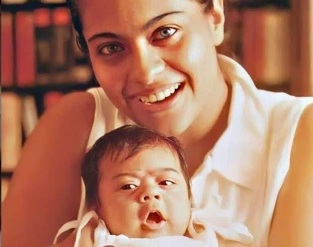 Kajol dan Nysa Devgan (instagram.com/kajol)