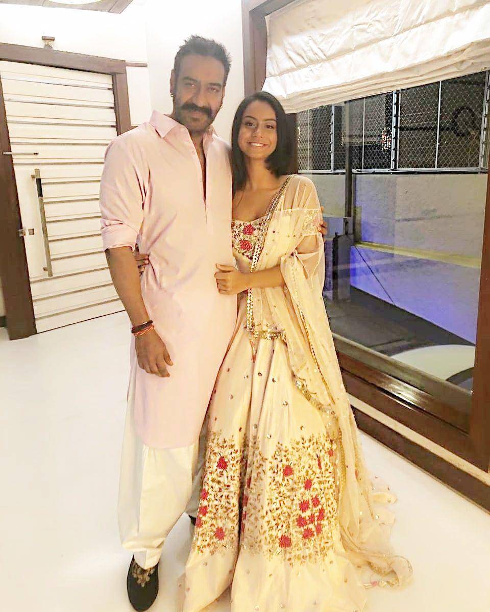 Ajay Devgan dan Nysa Devgan (instagram.com/kajol)
