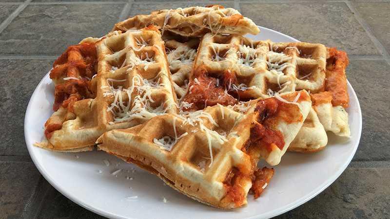 Resep Waffle Pizza yang Praktis, Menu Savory untuk Sarapan dan Bekal!