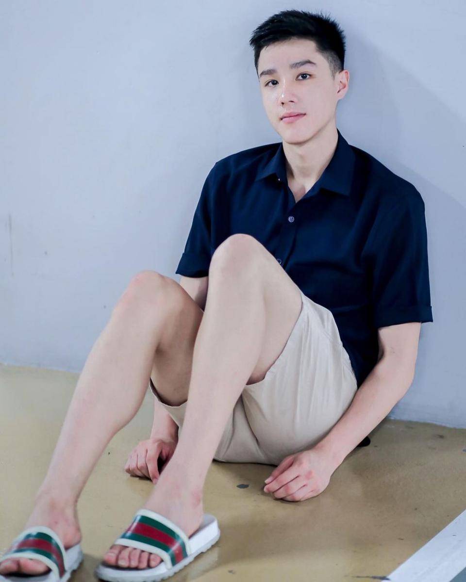 instagram.com/neo_neos