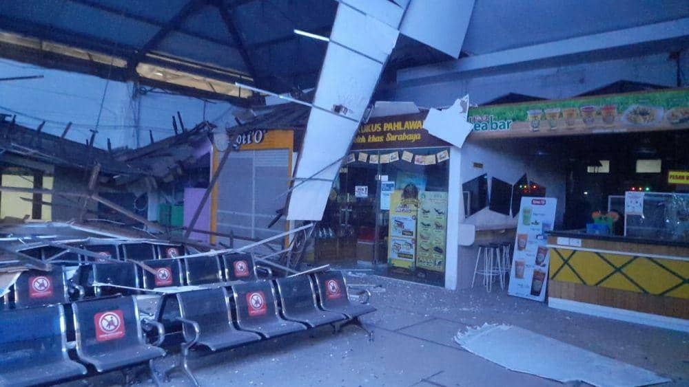 Langit-langit Runtuh, Stasiun Pasarturi Tetap Beroperasi Normal