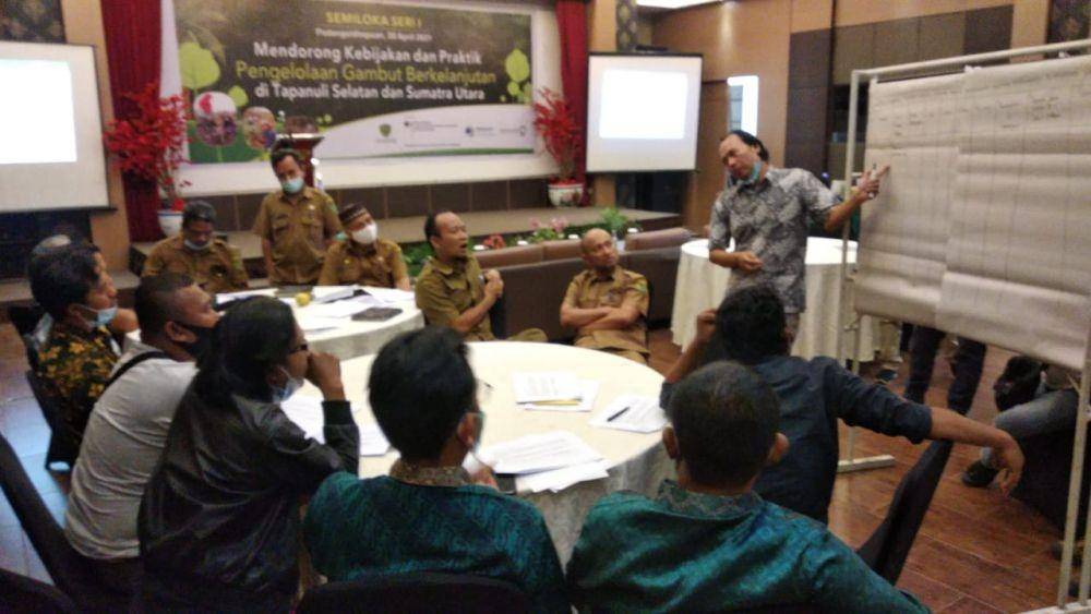 Pemerintah Kabupaten Tapanuli Selatan mengadakan semiloka bertajuk “Mendorong Kebijakan dan Praktik Pengelolaan Gambut Berkelanjutan di Tapanuli Selatan dan Sumatra Utara” (Dok. IDN Times)