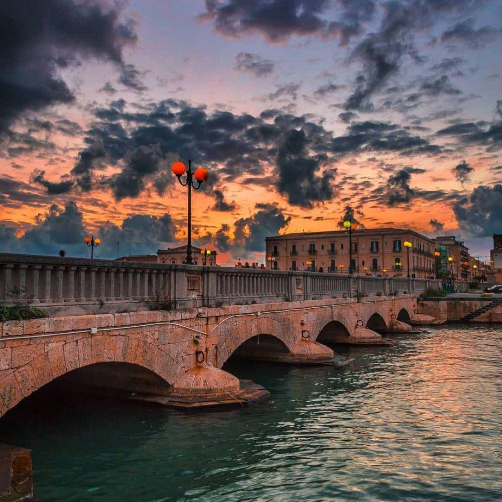 instagram.com/maurizioformati