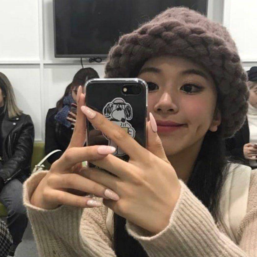 Instagram.com/chaeyoungbby