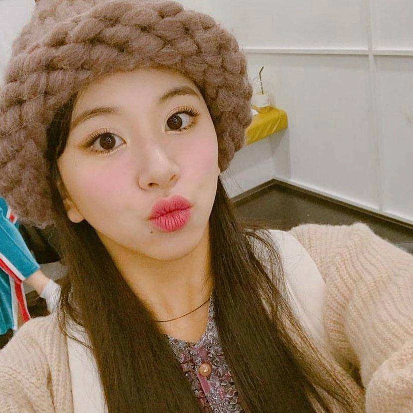 Instagram.com/chaeyoungbby