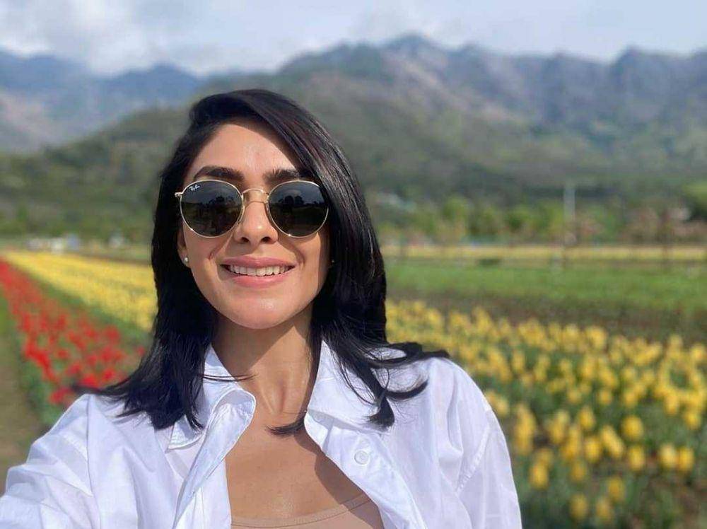 instagram.com/snehzala