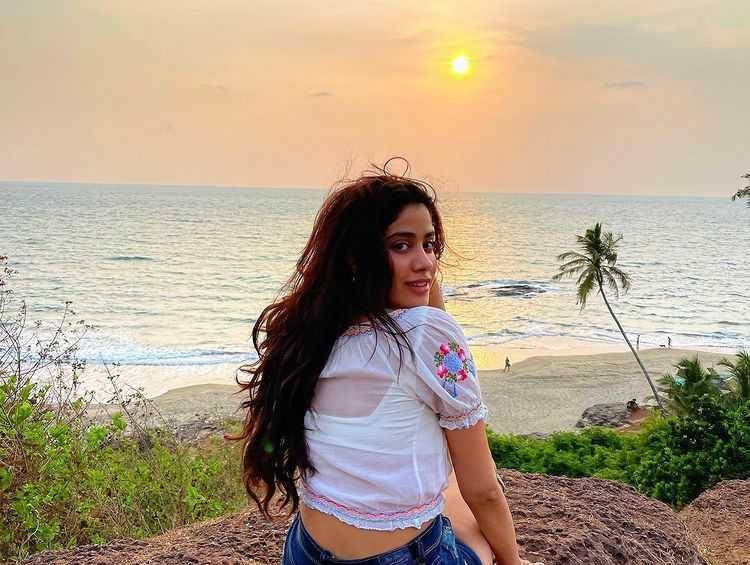 instagram.com/janhvikapoor