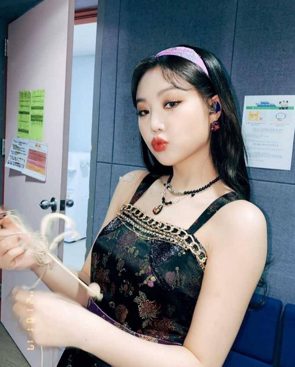 Instagram.com/official_g_i_dle