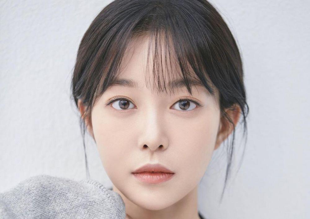 10 Potret Kim Ga Eun, Pemeran Seo Na Ri di Drama No One But a Madman