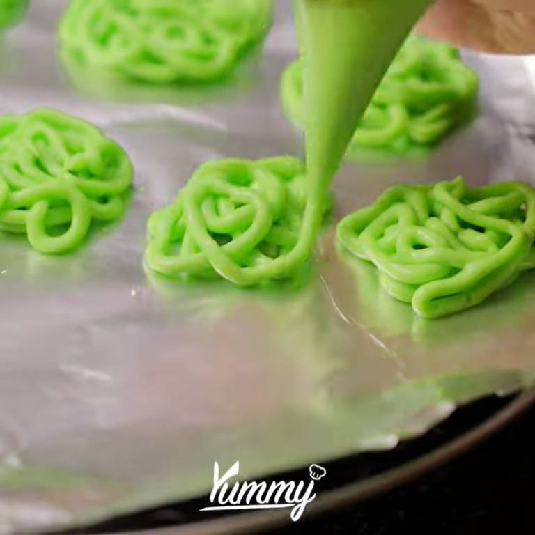 Putu mayang (yummy.co.id)