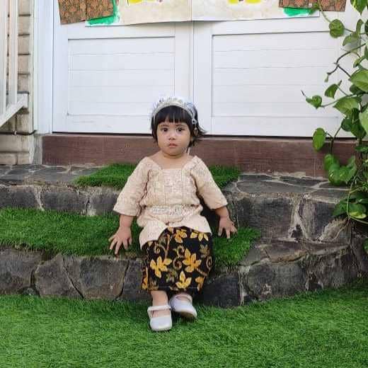 Instagram.com/rachelvennya