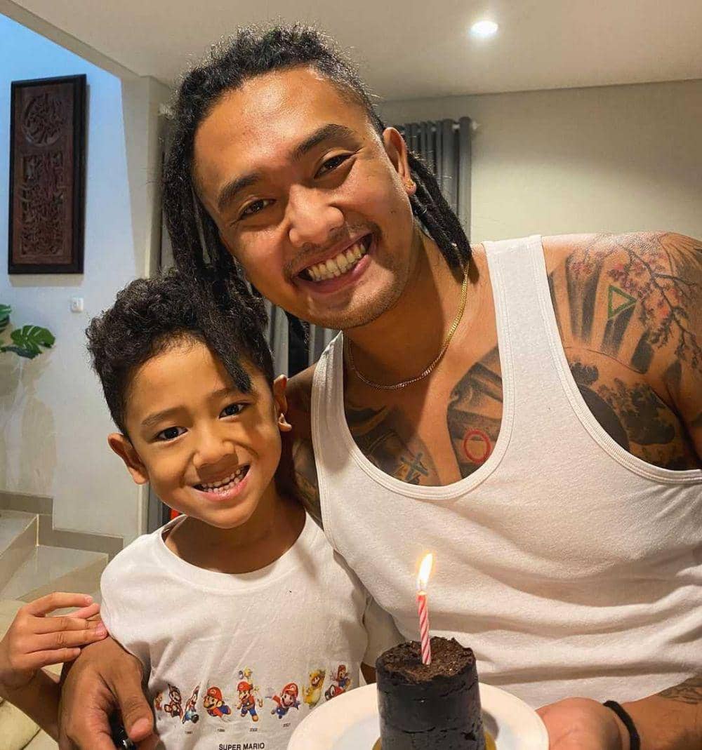 Instagram.com/kartikawijaksana