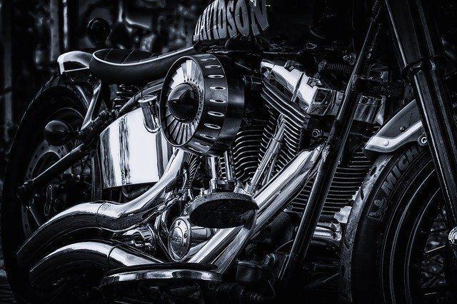 Kenapa Mesin Motor Cepat Panas? Kenali Gejalanya
