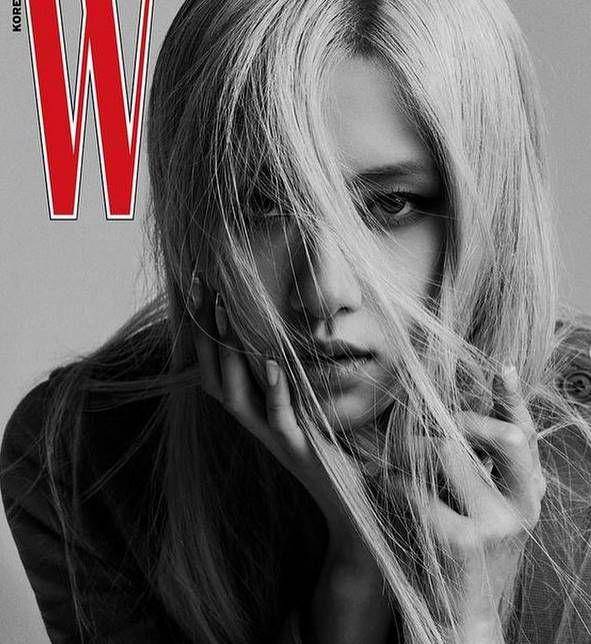 instagram.com/roses_are_rosie