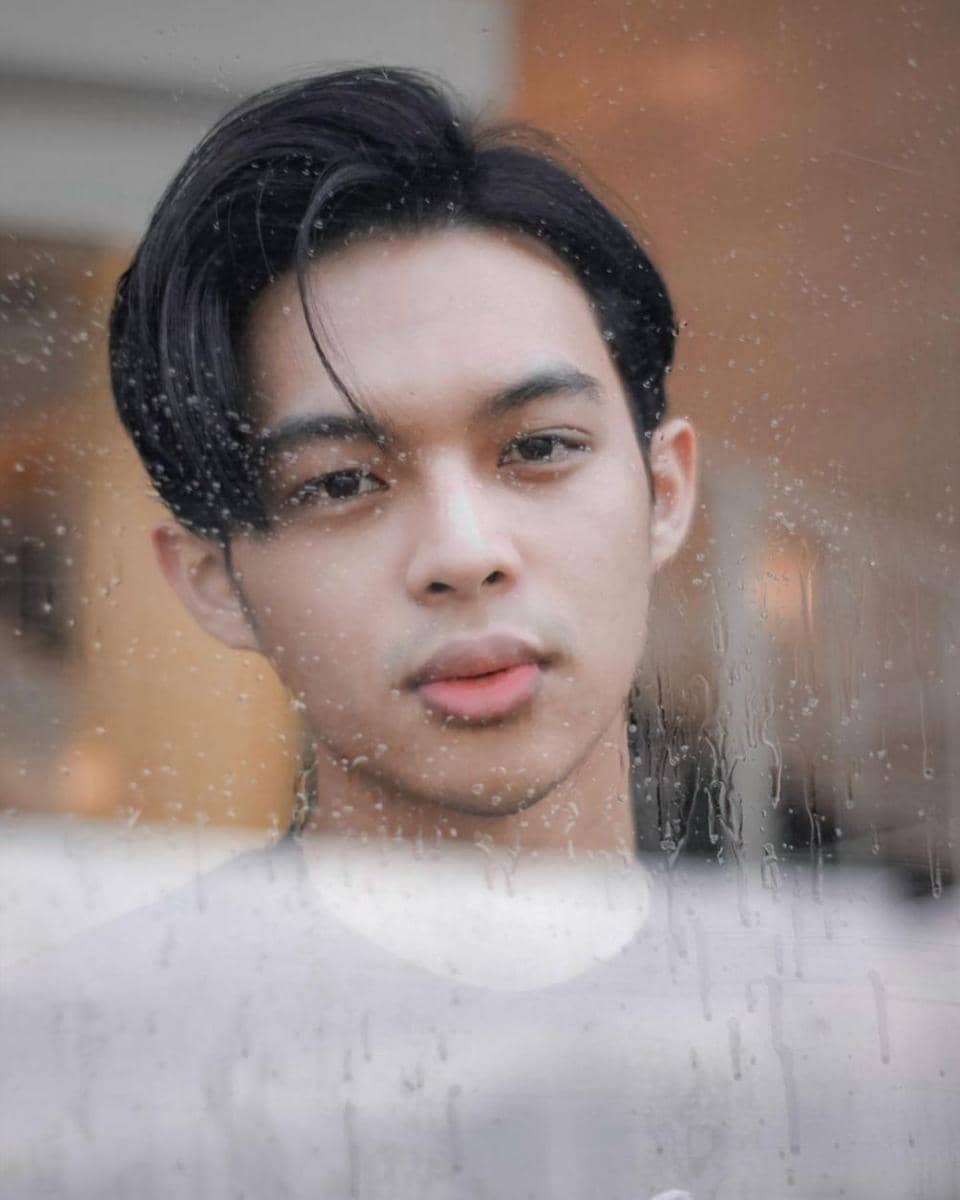 instagram.com/rey_mbayang