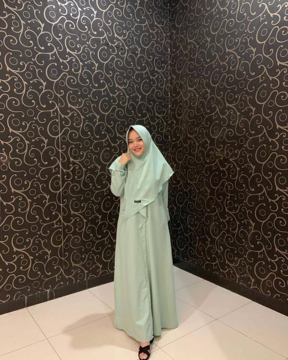 instagram.com/putridelinaa