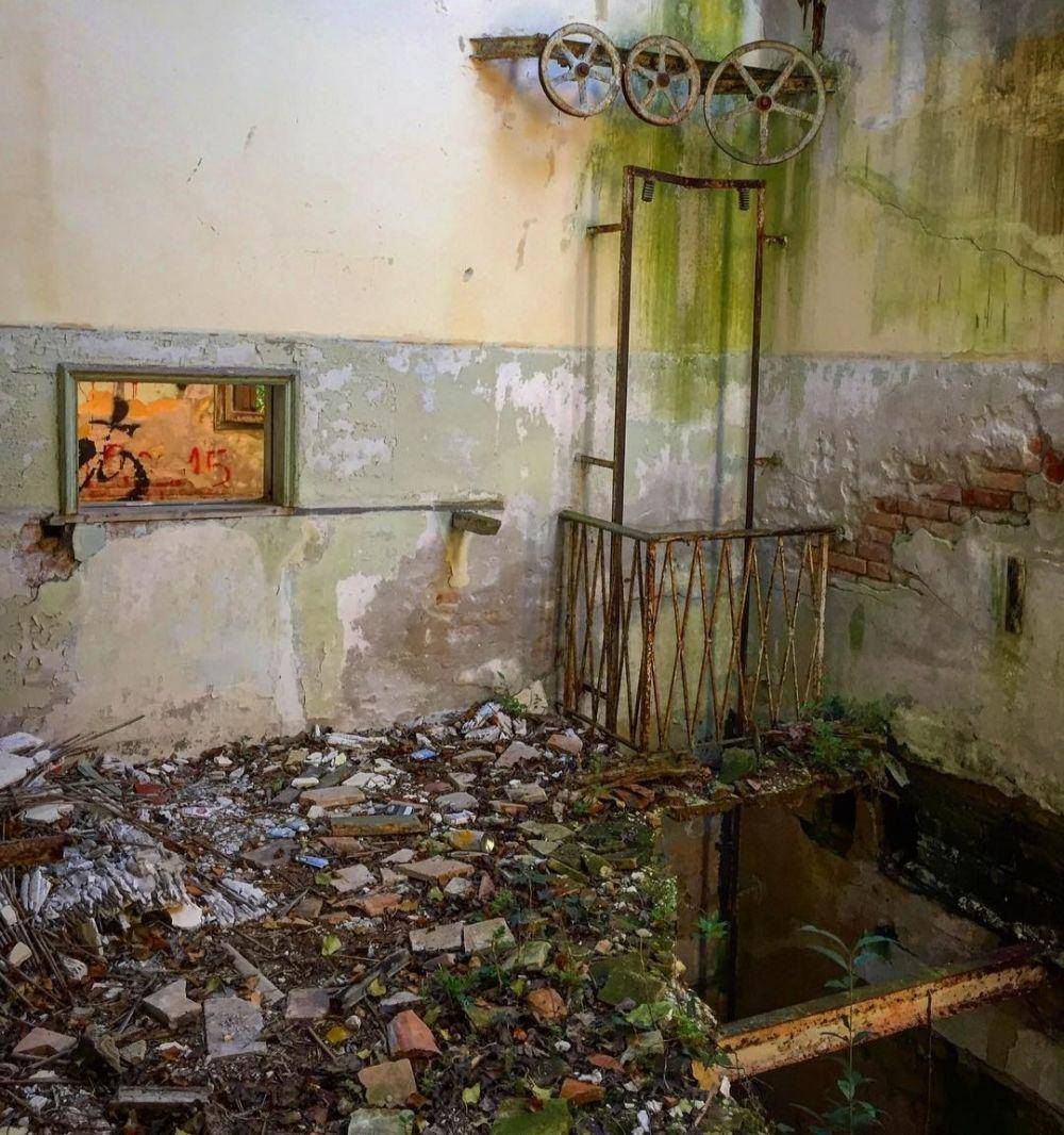 Instagram.com/country_urbex