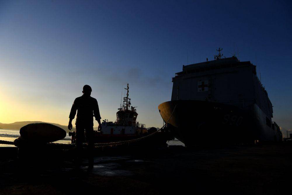 KRI dr Soeharso 990 kembali ke perairan Bali untuk memulai pencarian KRI Nanggala-402 yang hilang kontak saat menggelar latihan penembakan di utara Bali pada Rabu (21/4/2021) (ANTARA FOTO/Zabur Karuru)