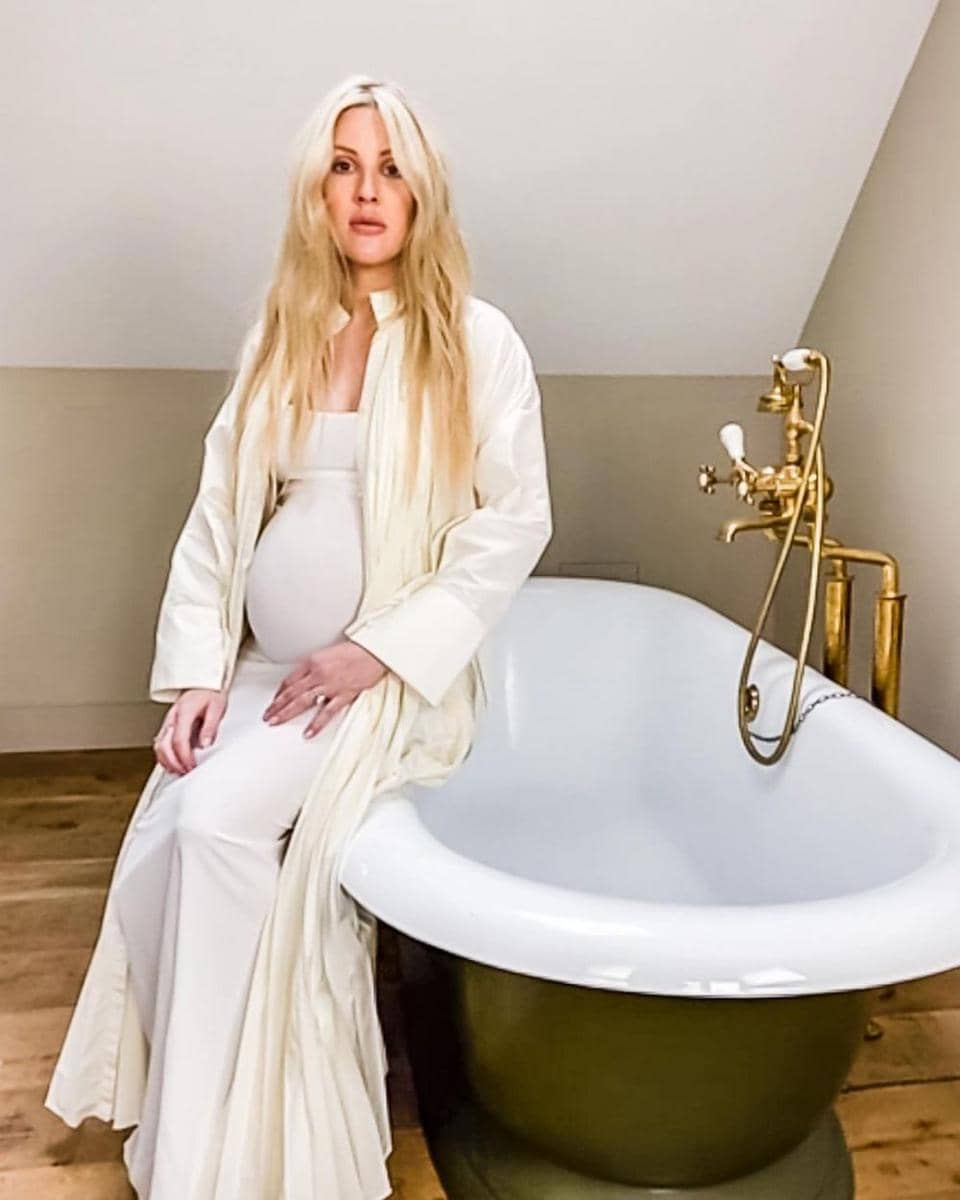 instagram.com/elliegoulding