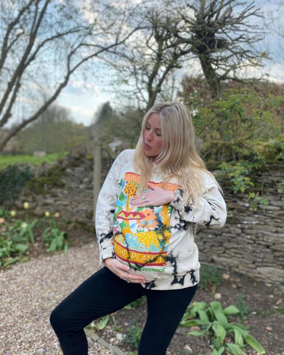 instagram.com/elliegoulding