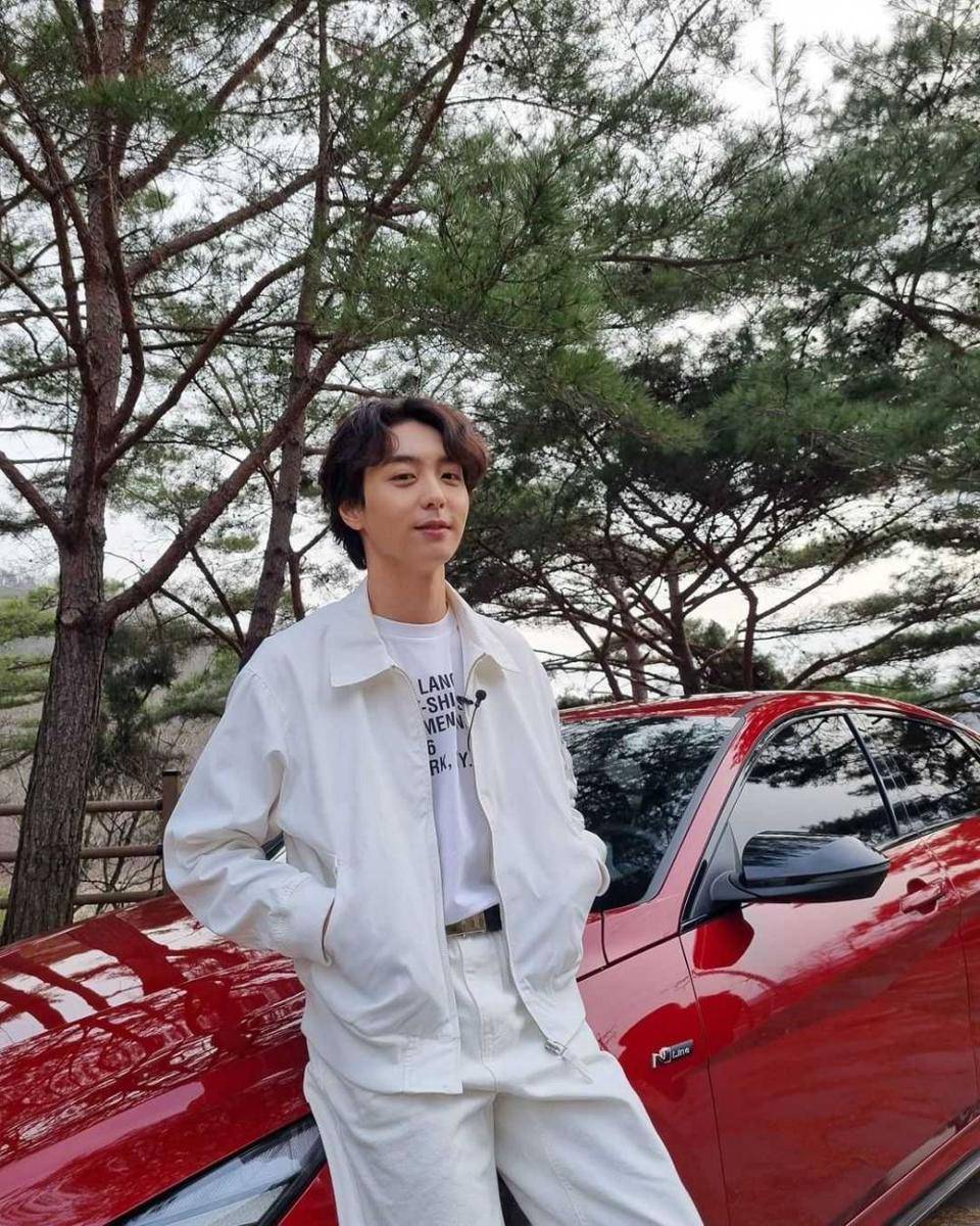 instagram.com/hyunwoo0118