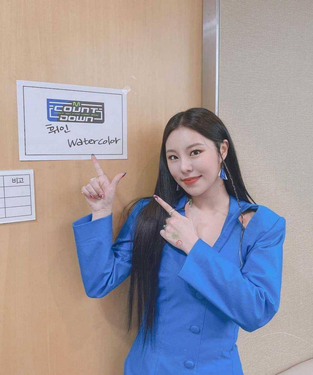 Instagram.com/mamamoo_official