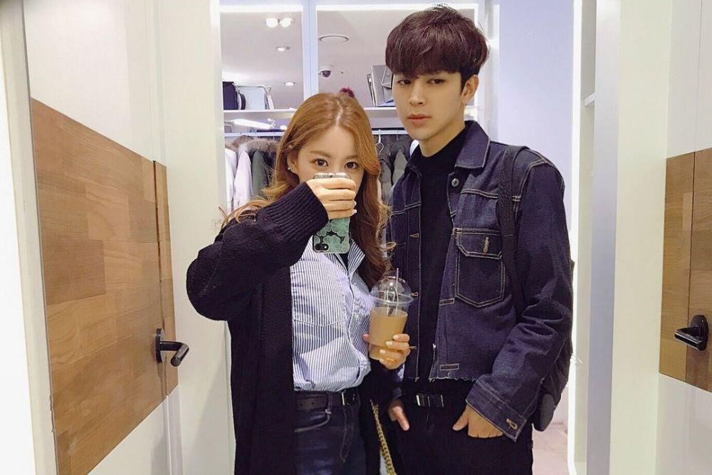 9 Momen Akrab Yunhyeong iKON dengan Sang Adik, Sibling Goals Banget!