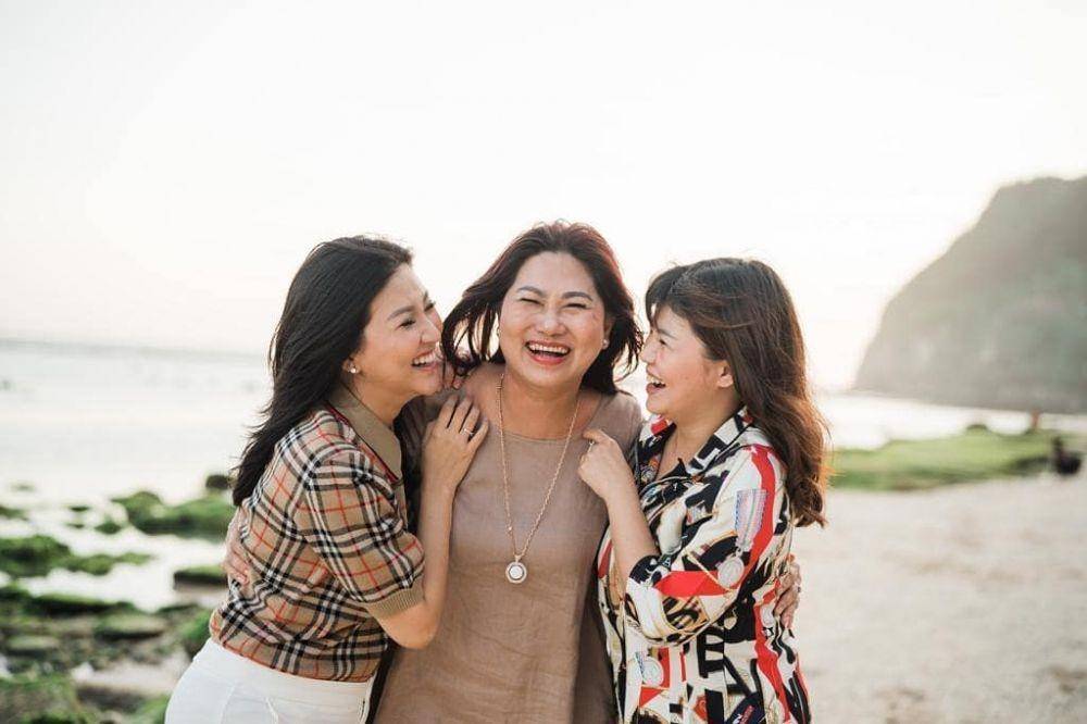 Sarwendah, Rospita Tjoe dan Wendy Lo (instagram.com/sarwendah29)