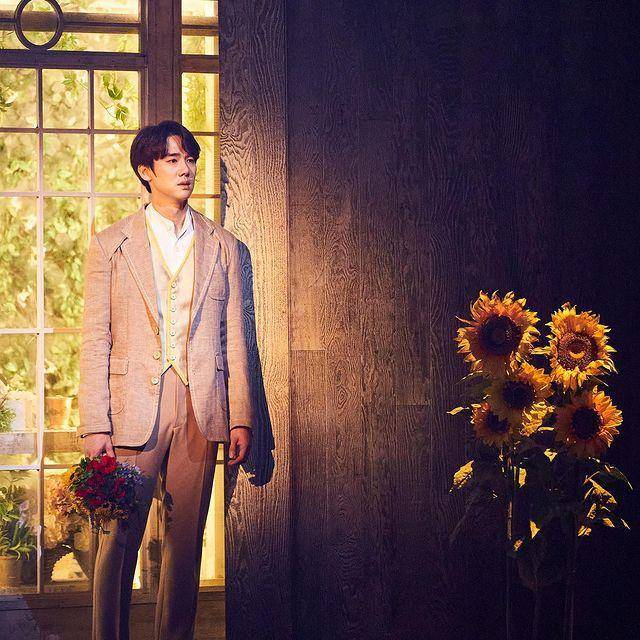 instagram.com/yoo_yeonseok